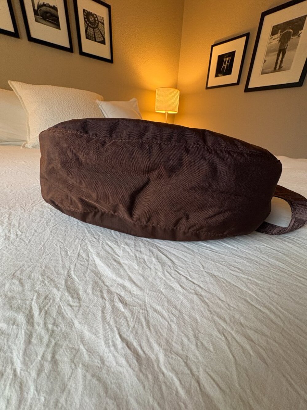 NEW Baggu Medium Nylon Crescent Bag - Coffee (Dark Brown) - Picture 3 of 3